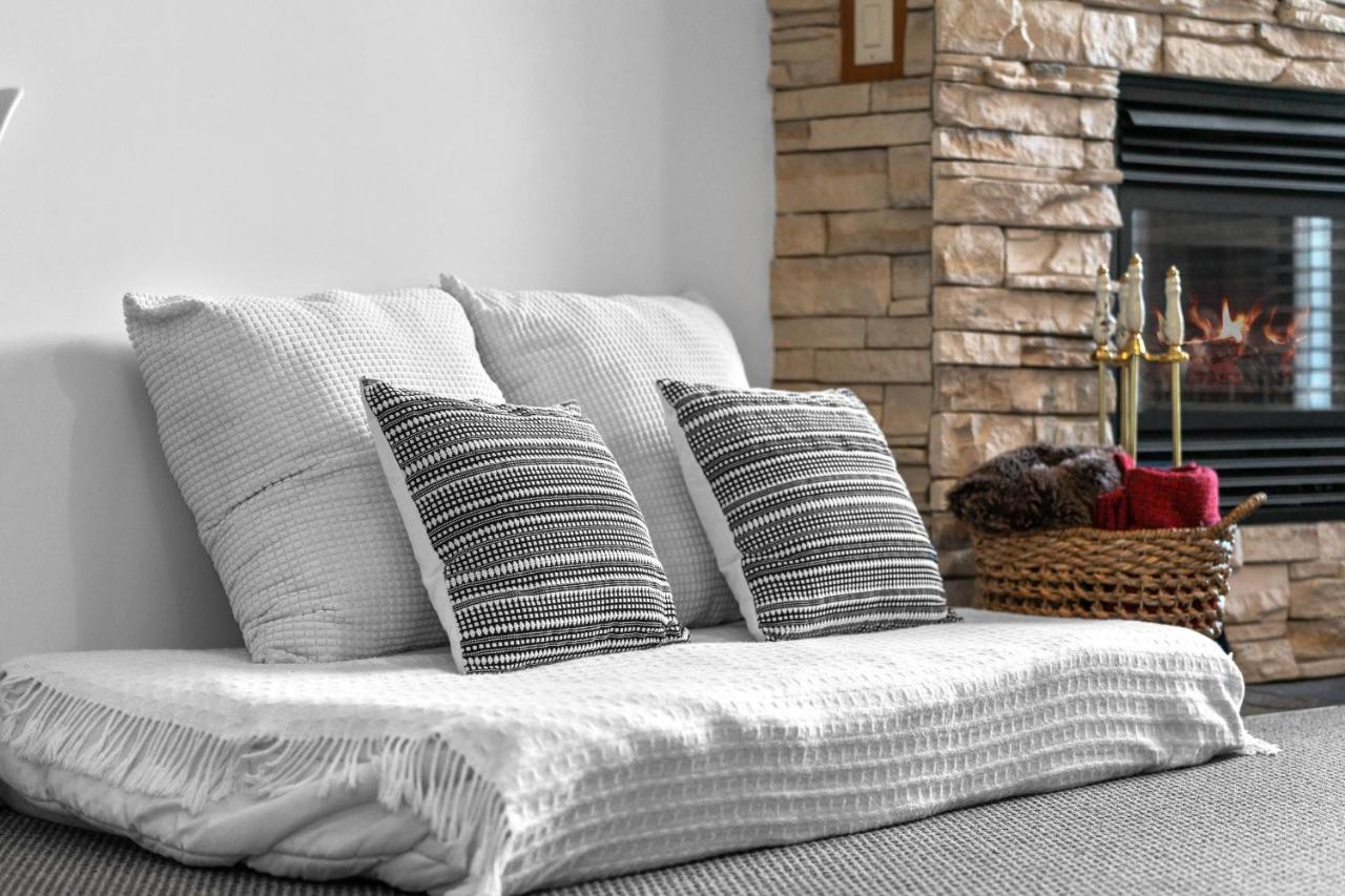 ⭐️ Luxury Mountain View Studio In Canmore ⭐️ Eksteriør billede