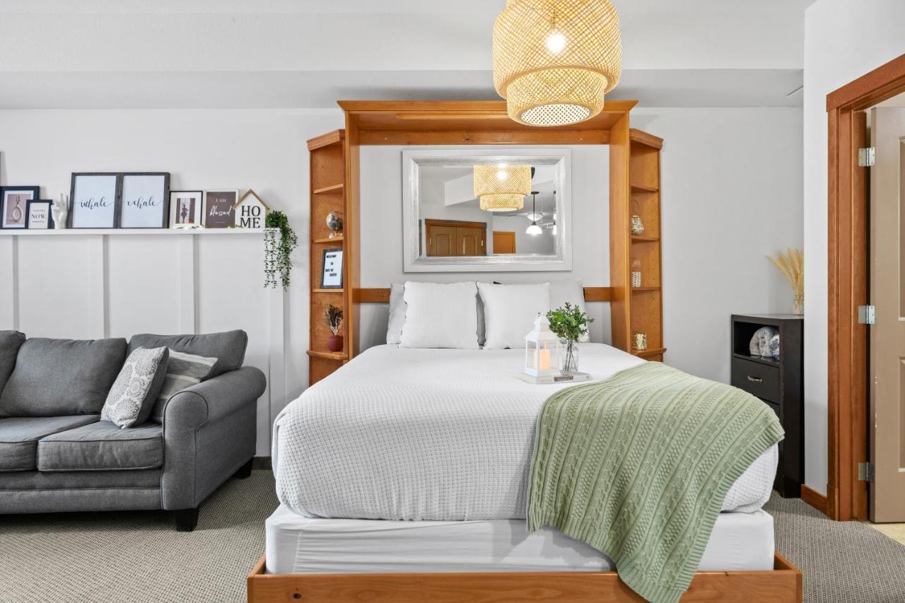 ⭐️ Luxury Mountain View Studio In Canmore ⭐️ Eksteriør billede