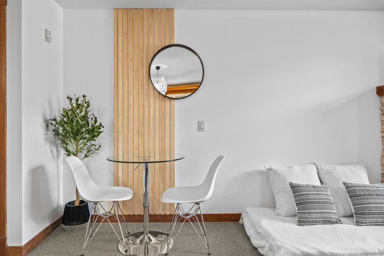 ⭐️ Luxury Mountain View Studio In Canmore ⭐️ Eksteriør billede